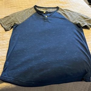 American Eagle T-shirt Size S